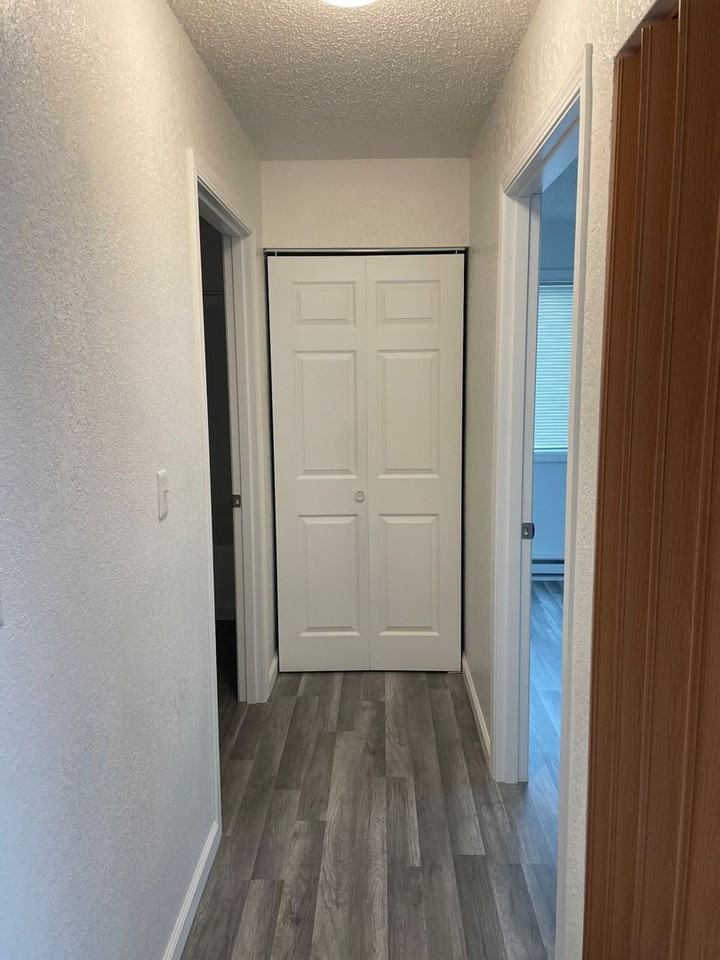 Grand Teton Estates Apartments - Photo 2 of 5