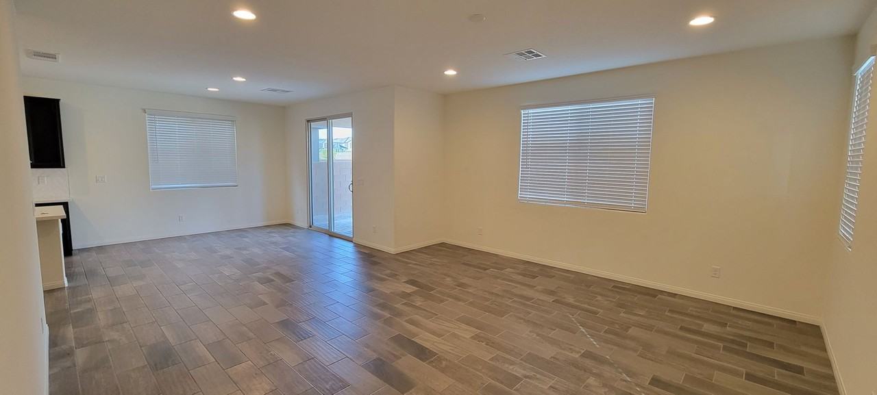 4234 Enchanting Sky Ave - Photo 3 of 32