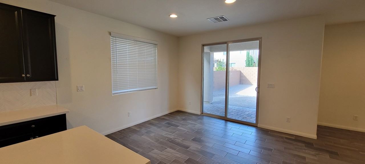 4234 Enchanting Sky Ave - Photo 6 of 32