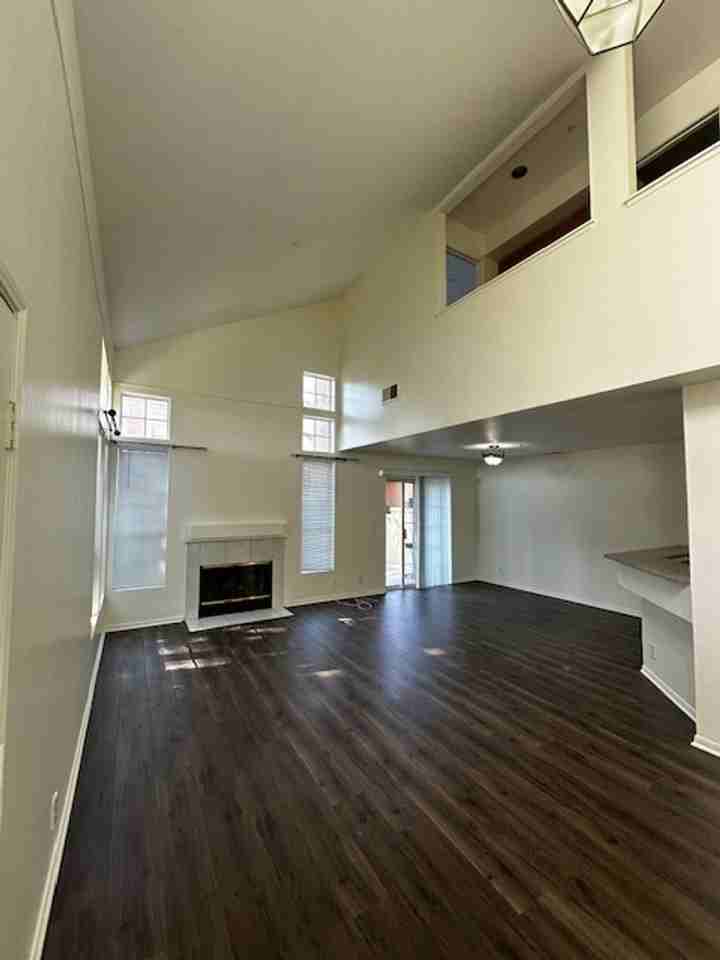 1250 Oyster Pl - Photo 2 of 22