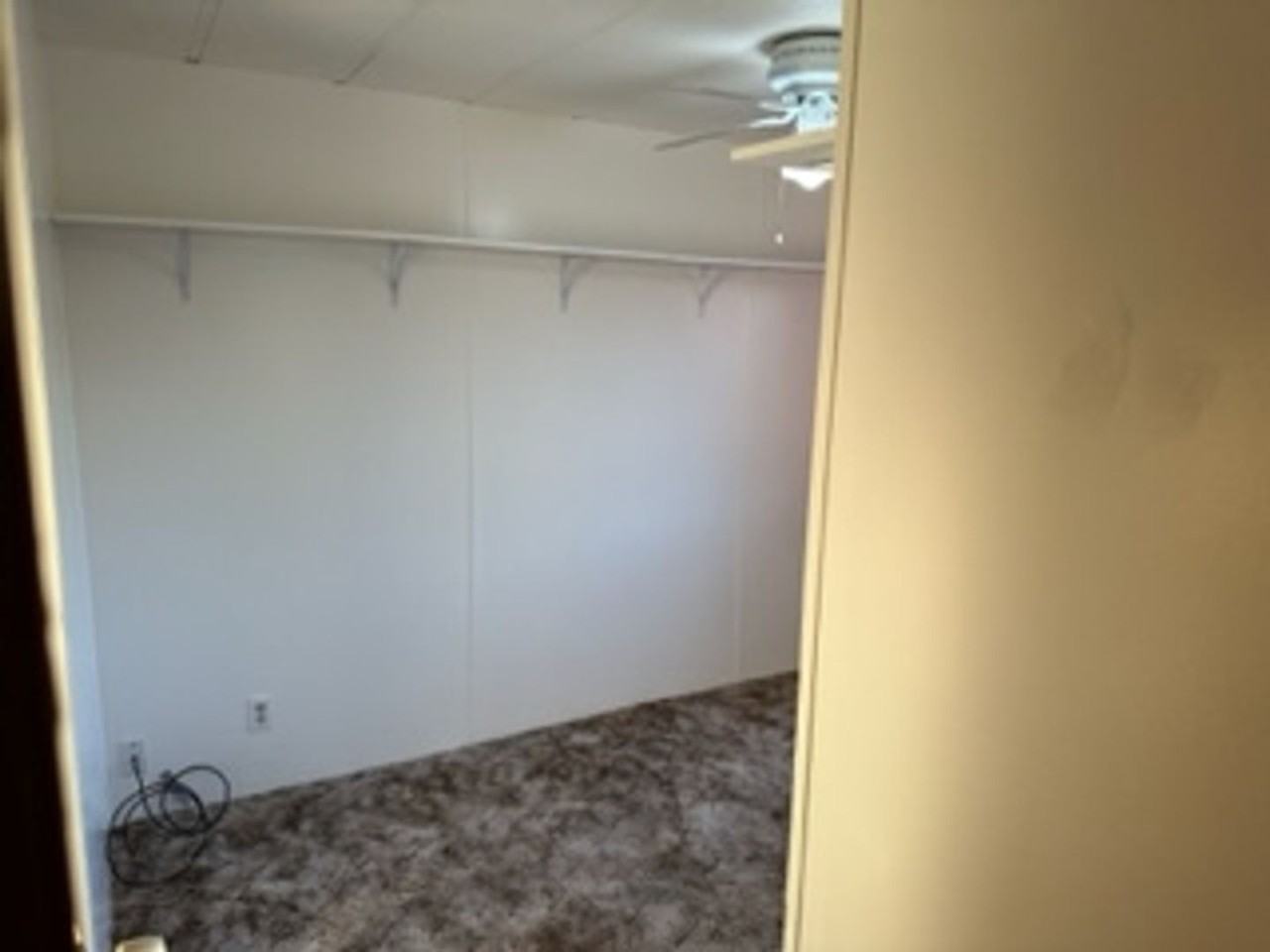 678 Dillon Dr - Photo 5 of 27