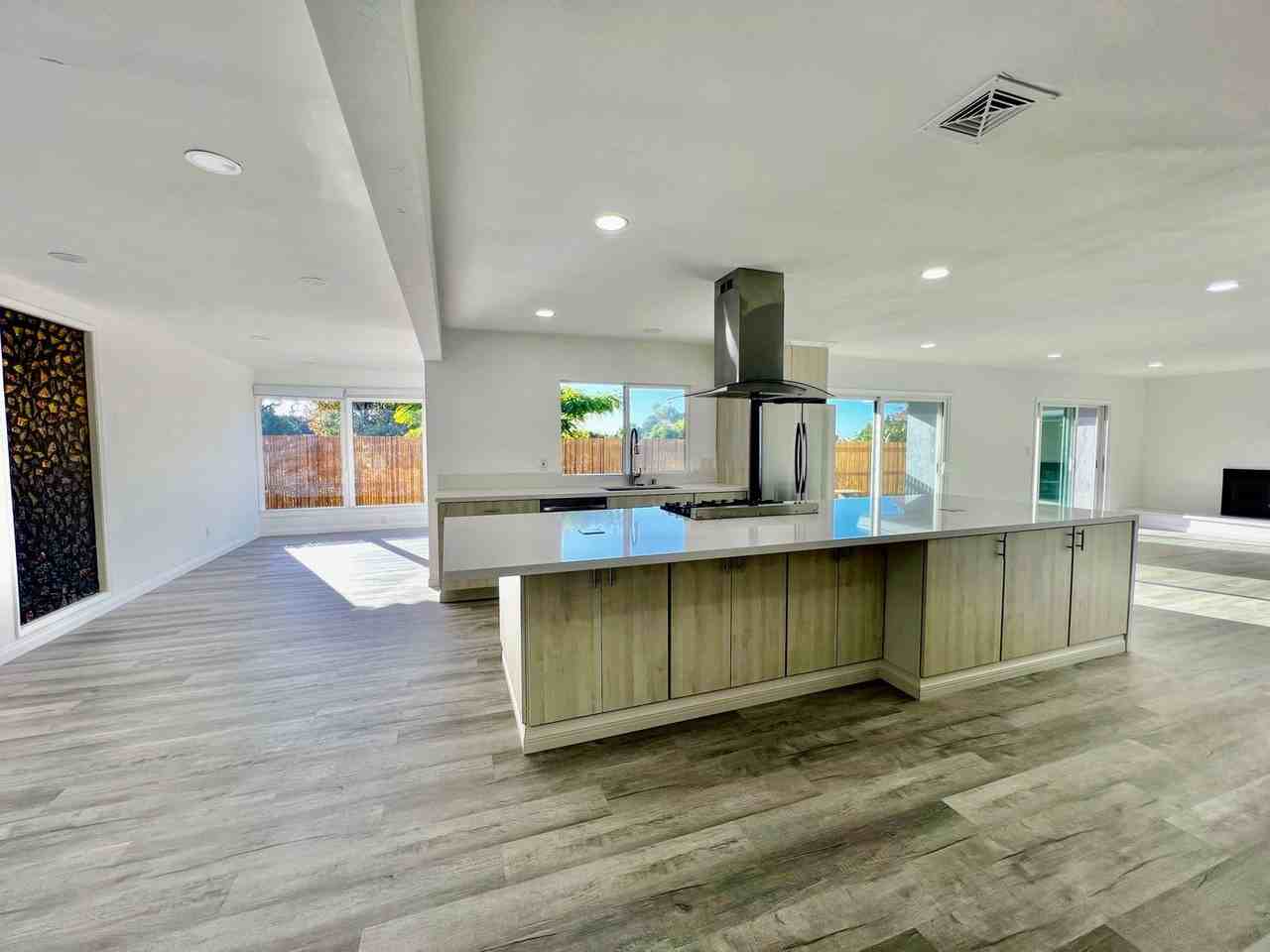 1635 Yost Dr - Photo 2 of 27
