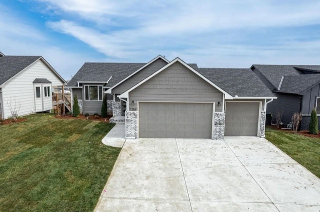 1256 E Outland Ct - Photo 2 of 24