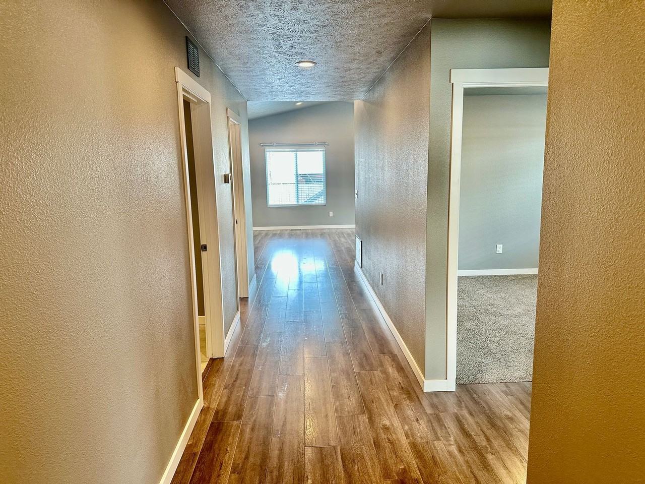 2929 N Nelson St - Photo 3 of 14