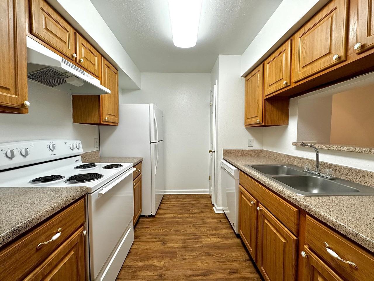 Hidden Timber Apartments - Photo 7 of 50