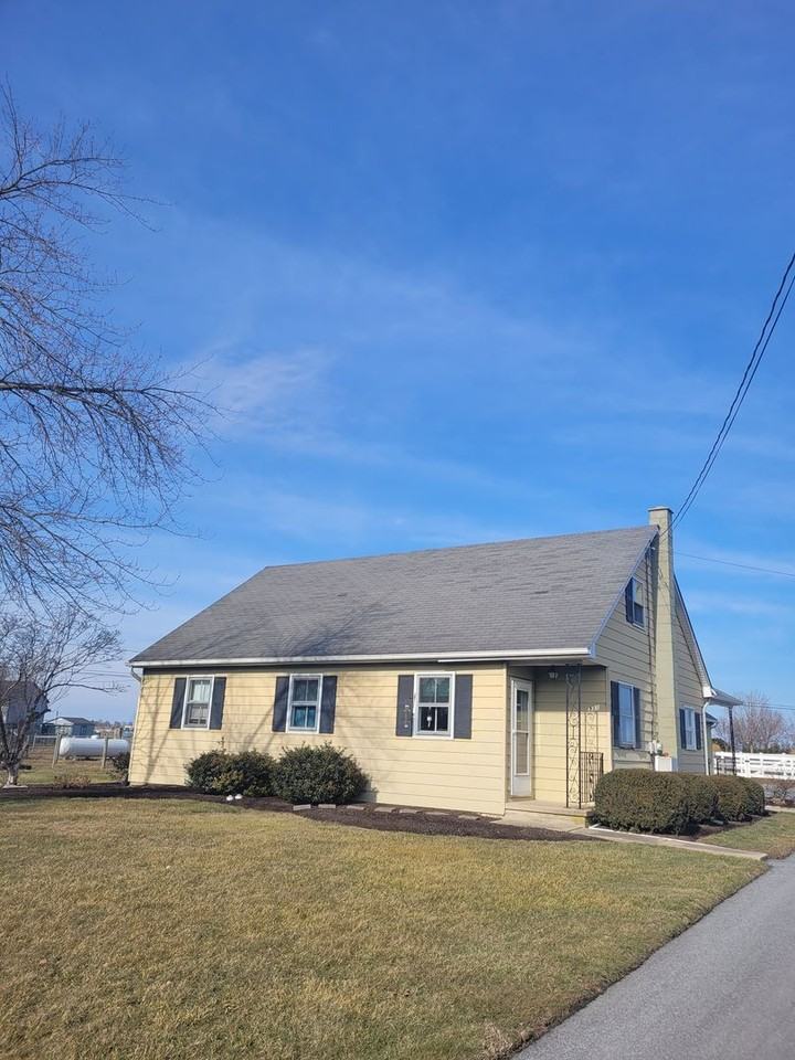 331 Newport Rd - Photo 3 of 38