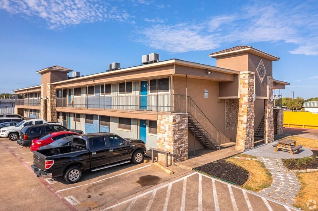 Spanish Cove Apartments - Photo 5 of 15