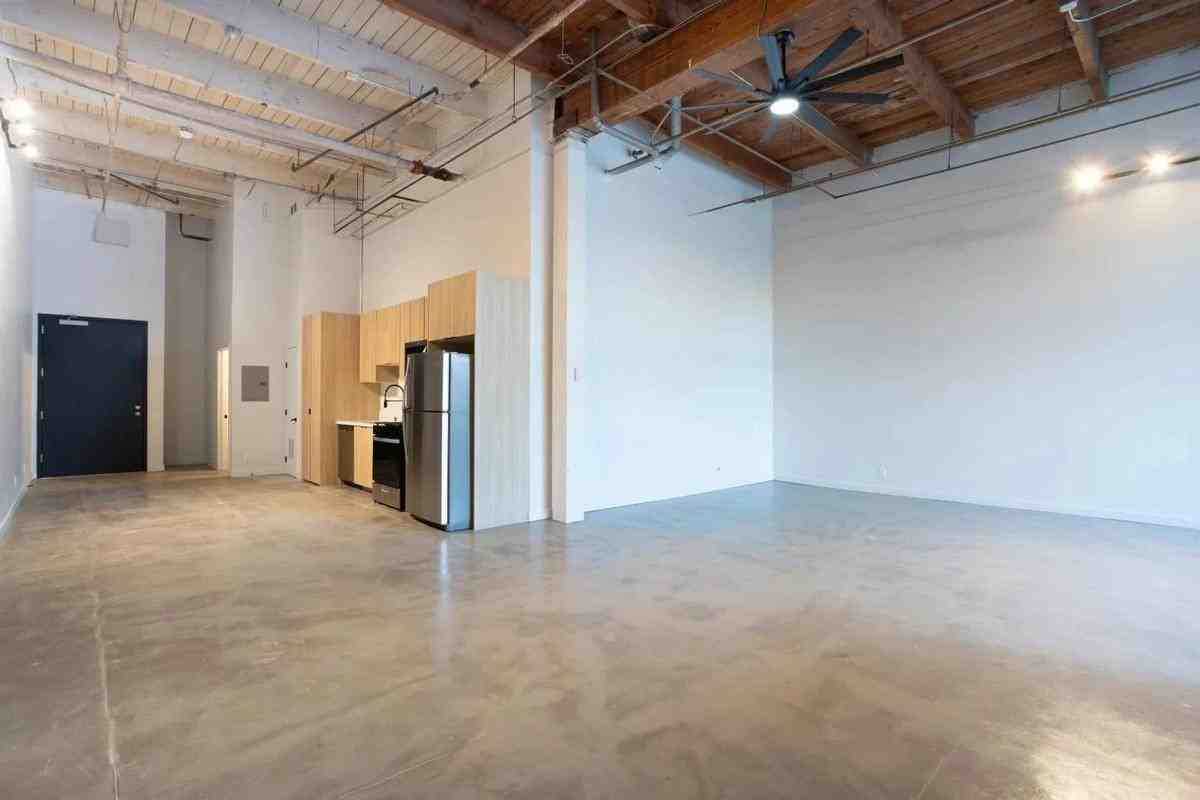 2349 S Santa Fe Ave - Photo 7 of 38