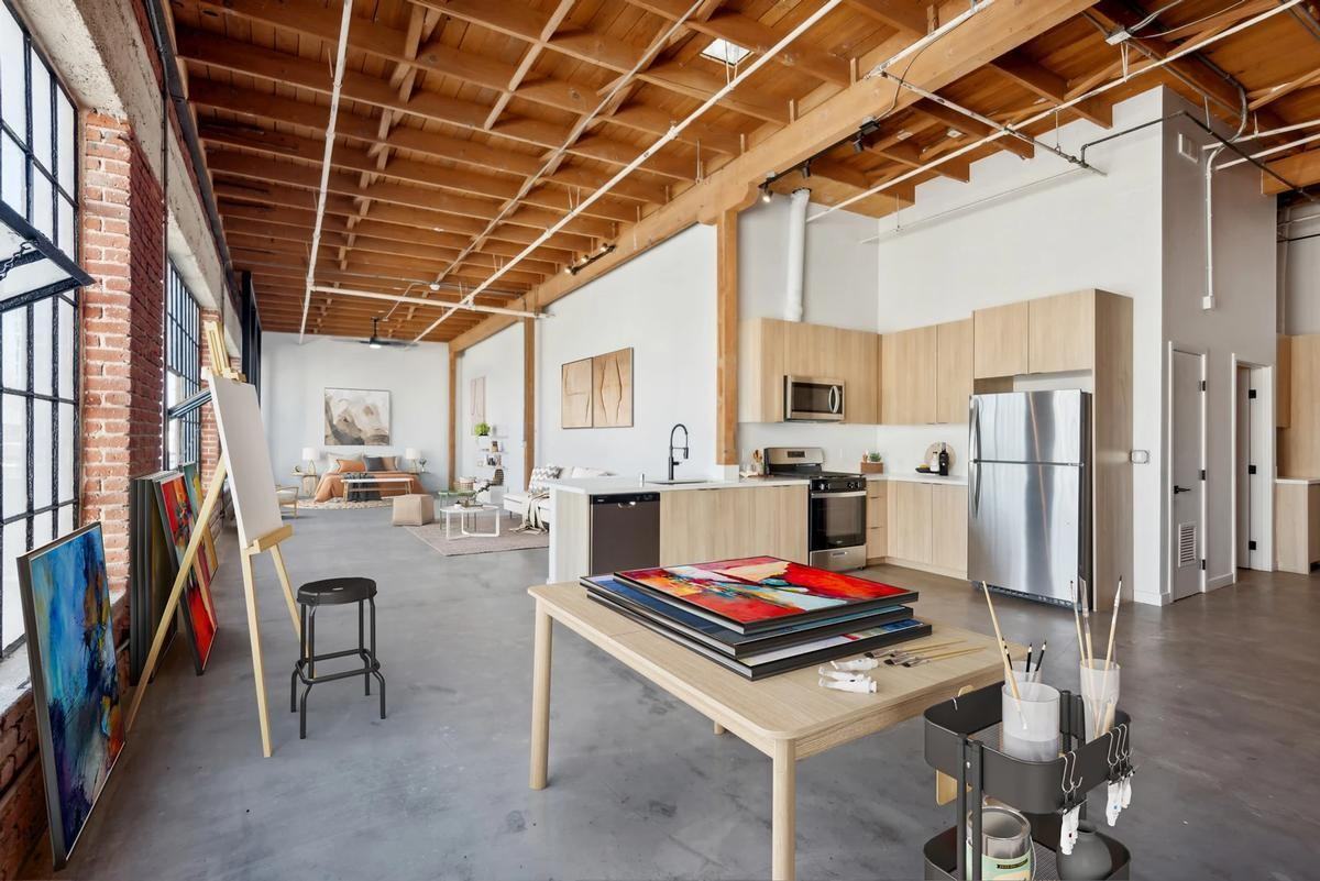 2349 S Santa Fe Ave - Photo 2 of 38