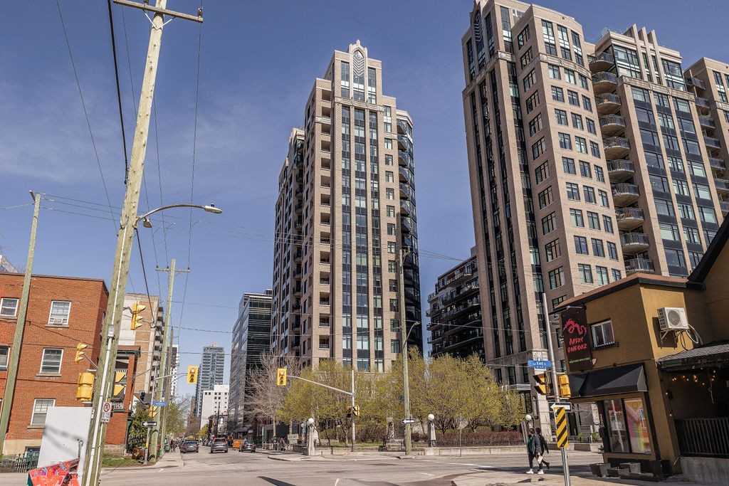 235 Kent Street #1113