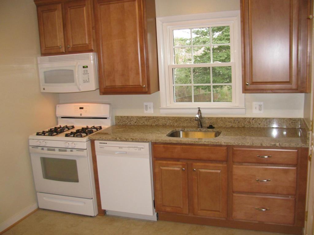 520 Anne St - Photo 2 of 31