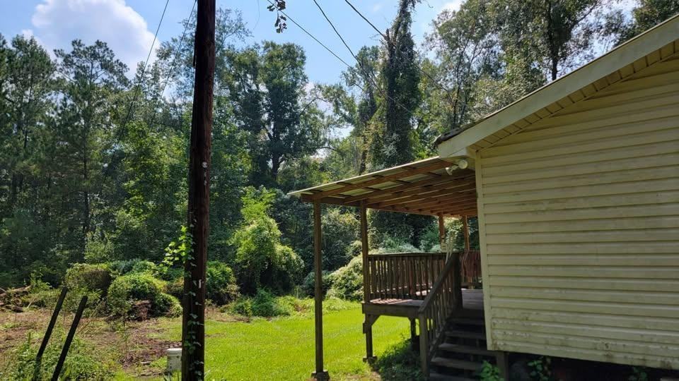 1325 Richardson Rd - Photo 2 of 17