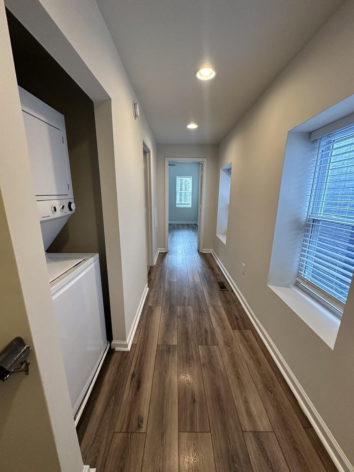 2241 Prout St Se - Photo 4 of 29