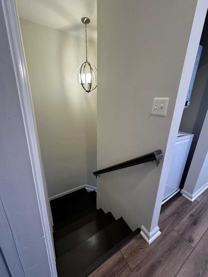 2241 Prout St Se - Photo 6 of 29