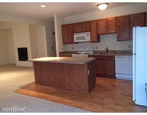 631 East St - Photo 2 of 10