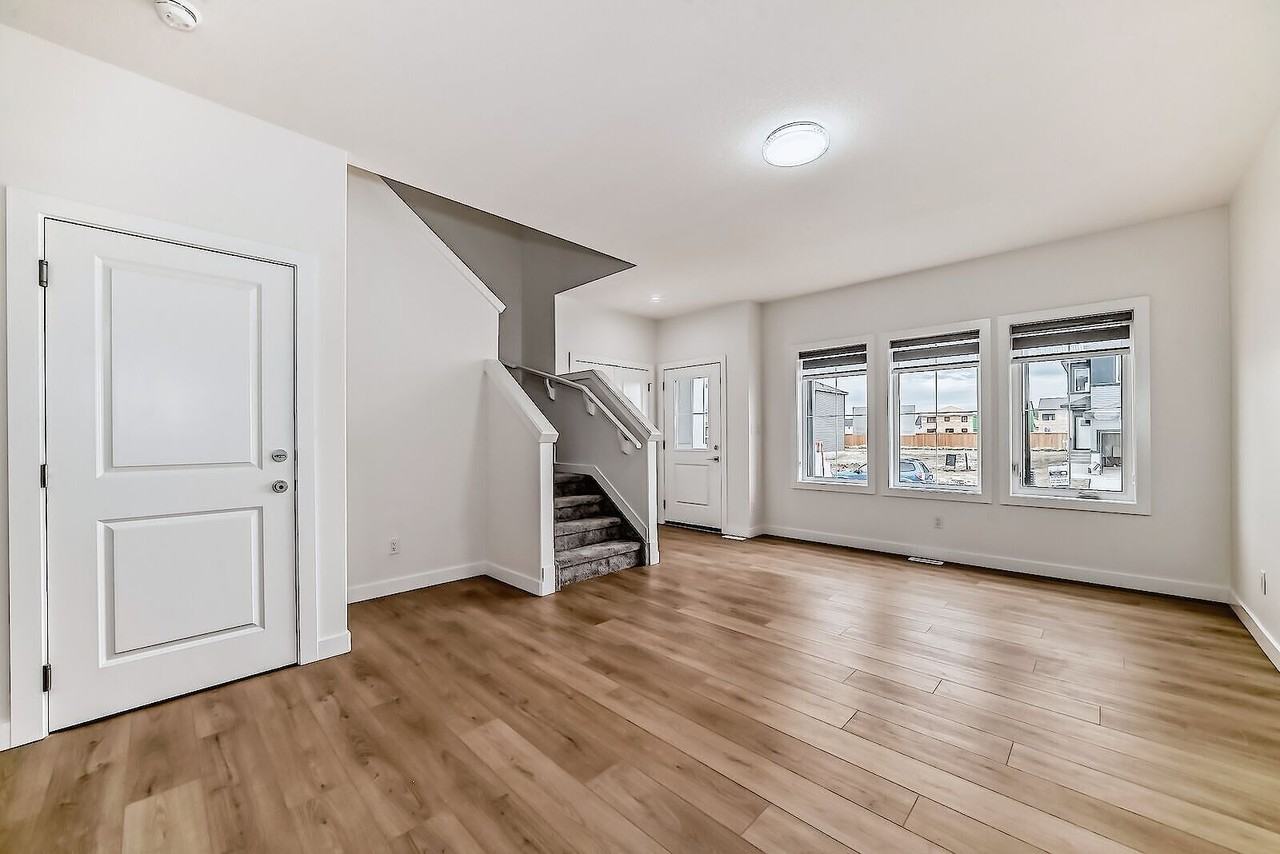 1520 Siskin Link Northwest - Photo 4 of 23