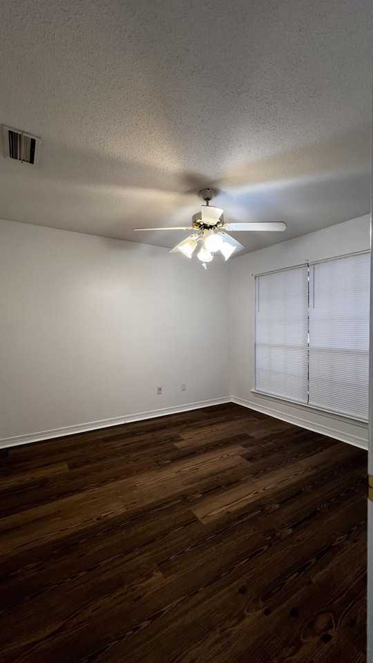 513 Westchase Ct N - Photo 2 of 17