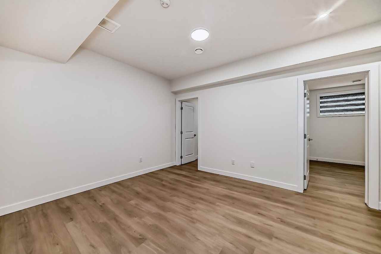 1520 Siskin Link Northwest - Photo 4 of 11