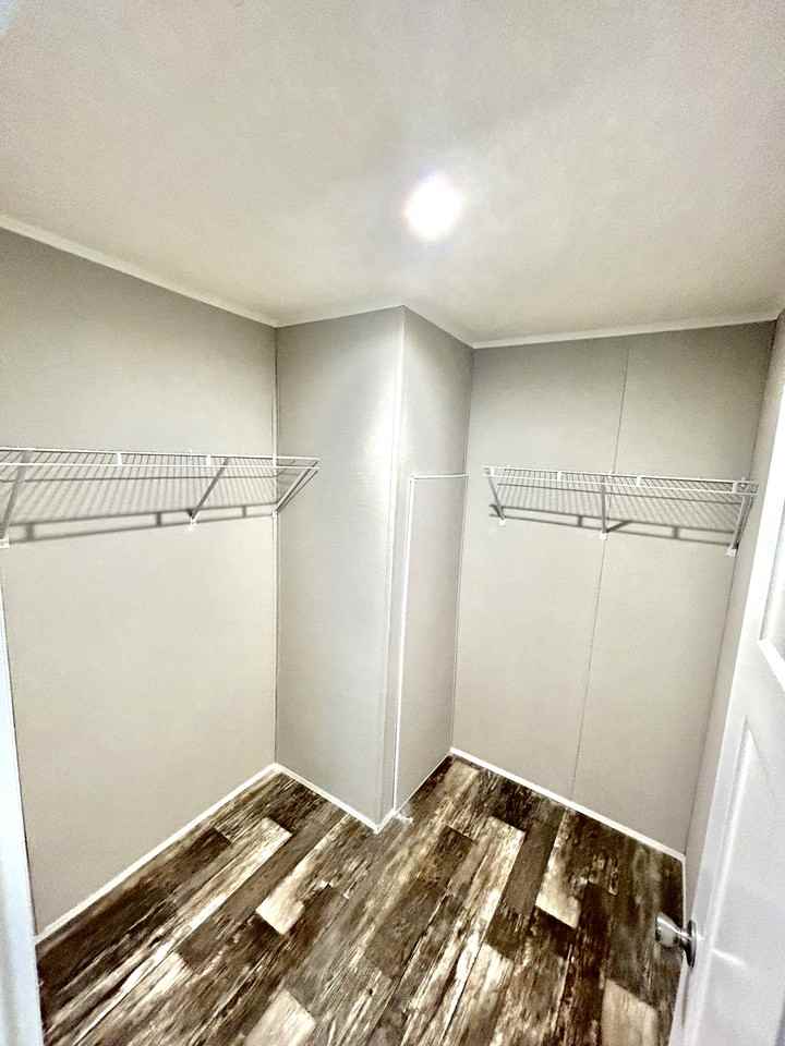 925 W 26th St #925W26th - Photo 3 of 10