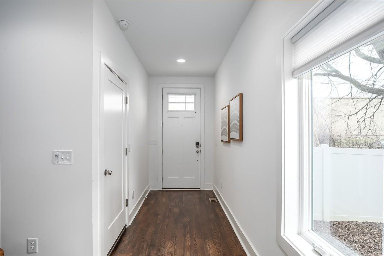 33 Perkins St - Photo 3 of 28