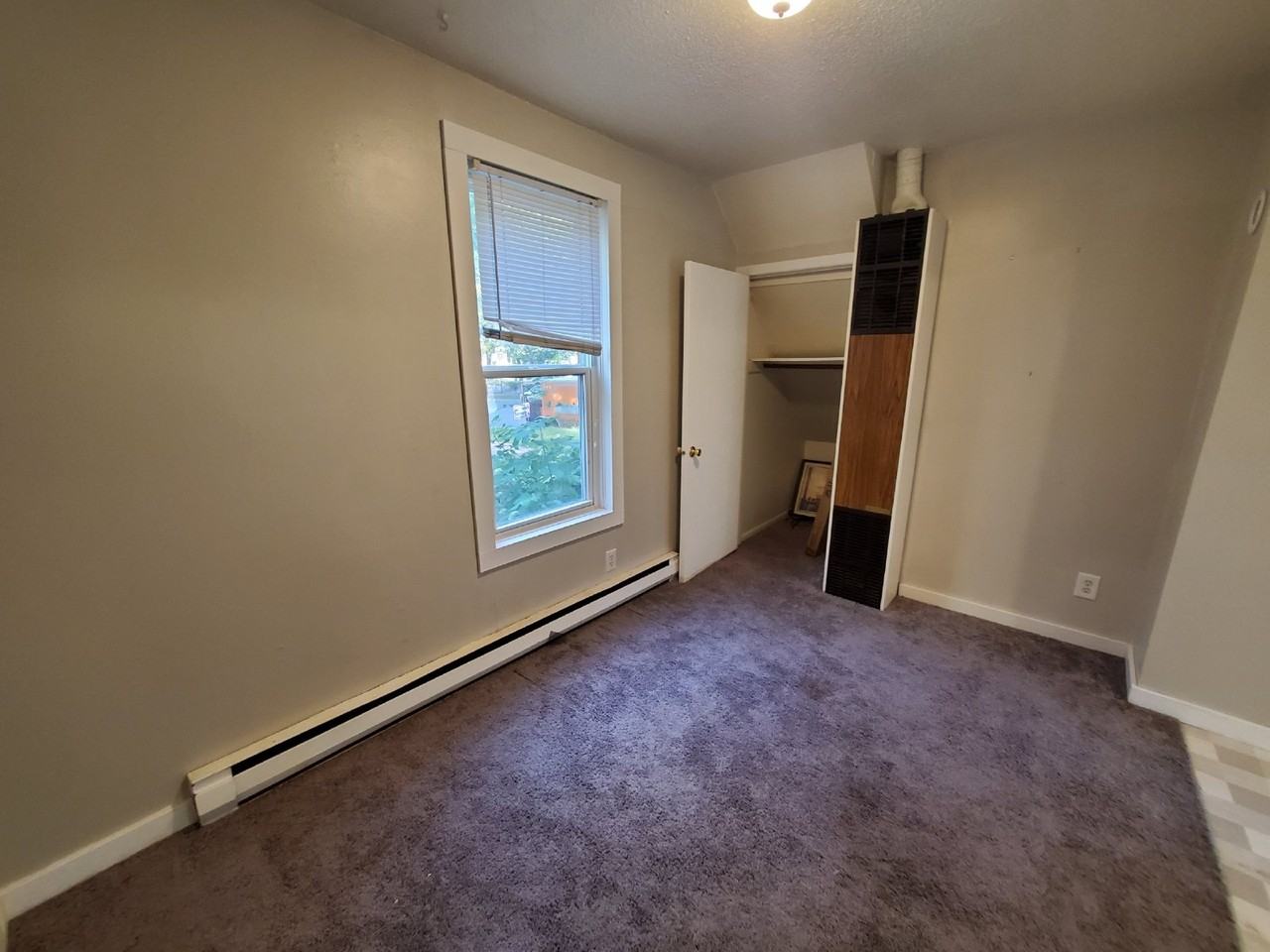 228 William St N - Photo 7 of 13