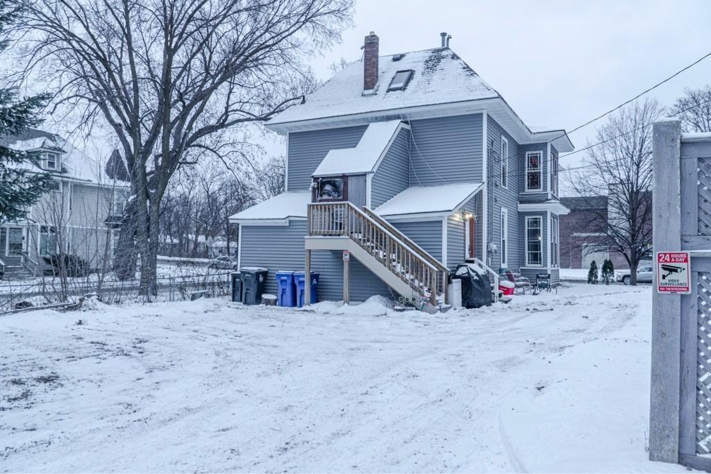 1019 White Bear Ave N #1 - Photo 2 of 11