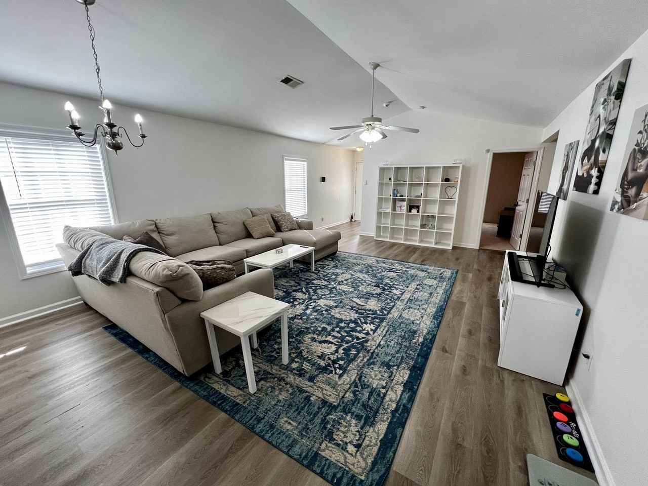 184 Nestle Ct - Photo 3 of 17