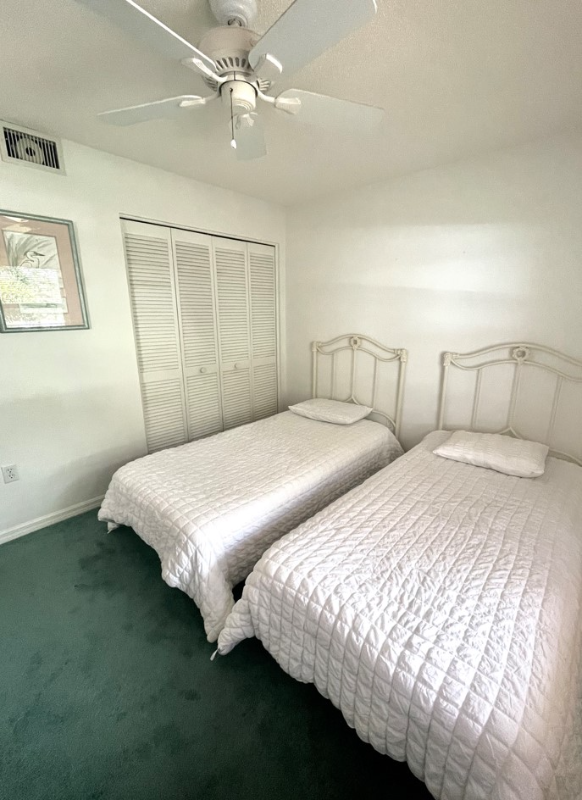 9300 Clubside Cir - Photo 7 of 17