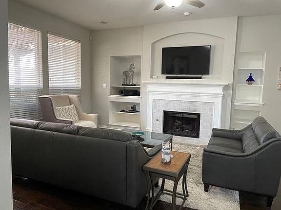 2503 Merlin Dr - Photo 2 of 15