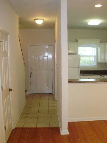 338 Bay St - Photo 2 of 26