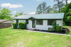 featured image of 634 Woodburn Dr