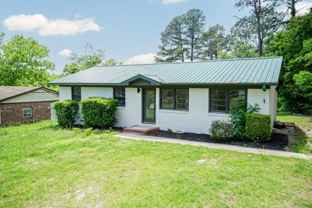 634 Woodburn Dr - Photo 1 of 1