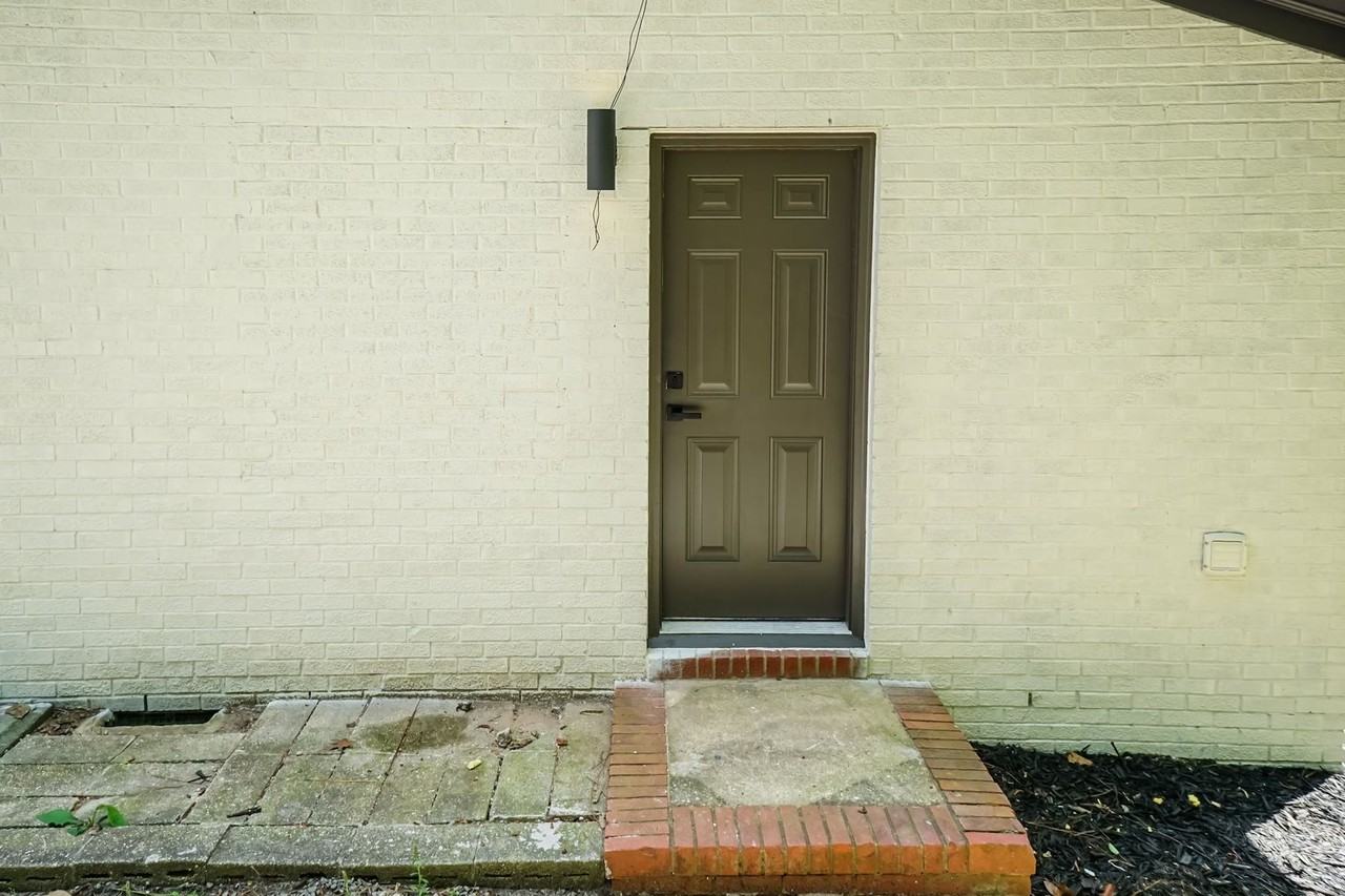 634 Woodburn Dr - Photo 5 of 24