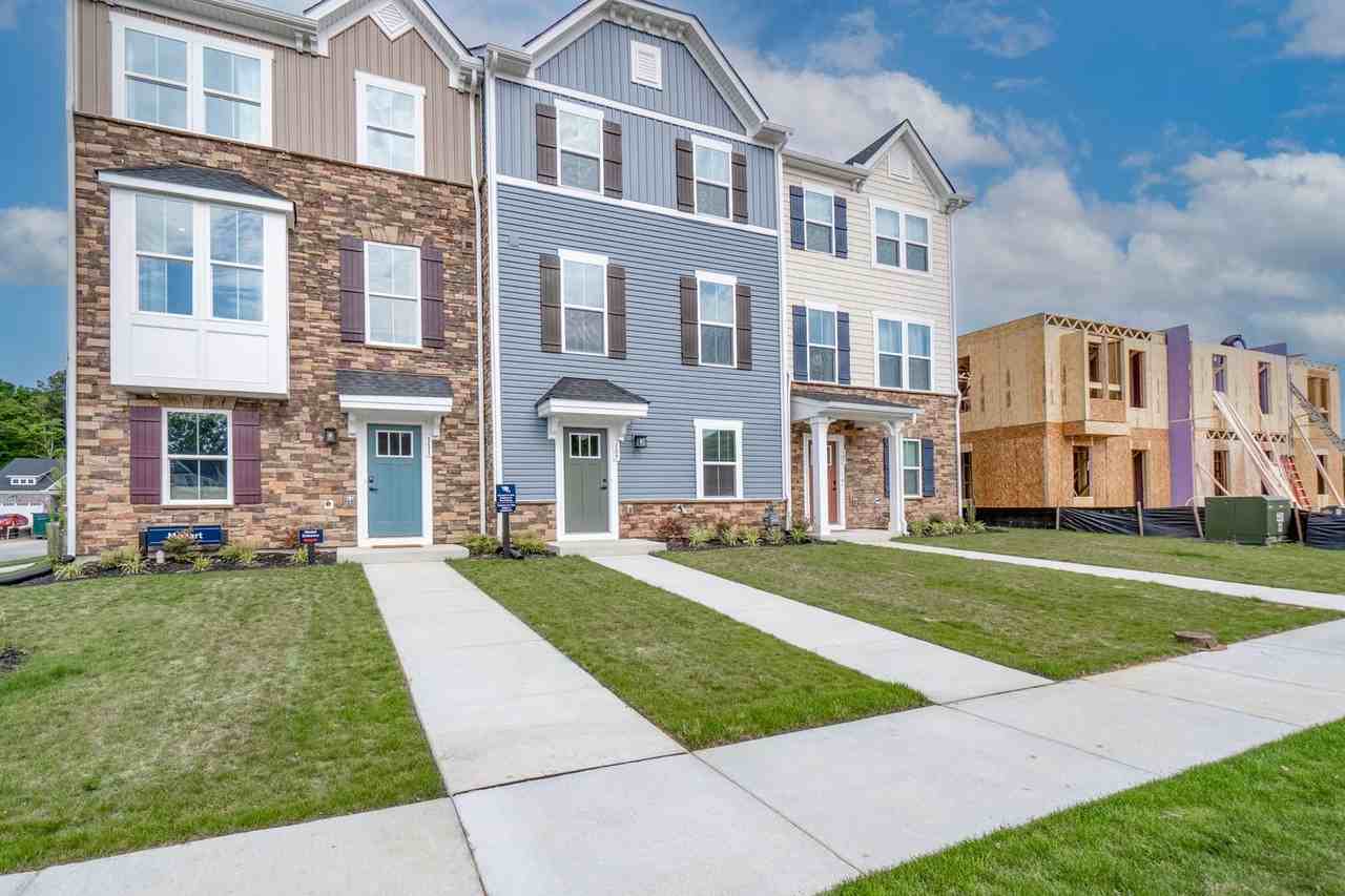 109 Legacy Blvd - Photo 3 of 45