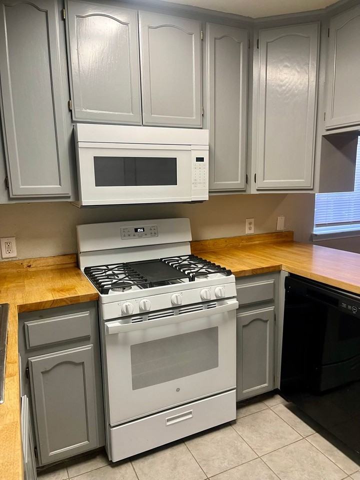 1152 Echo Rd - Photo 5 of 14