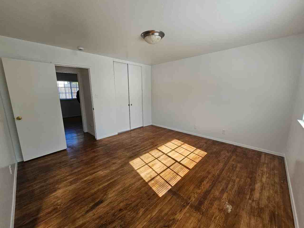 543 Cuesta Dr - Photo 7 of 12