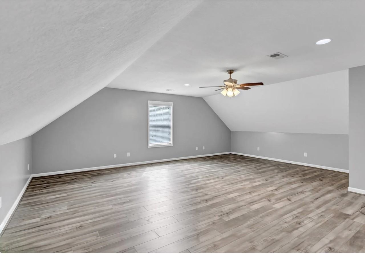 2118 Elm Grove Ln #NA - Photo 4 of 13