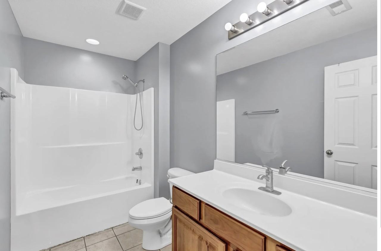 2118 Elm Grove Ln #NA - Photo 3 of 13