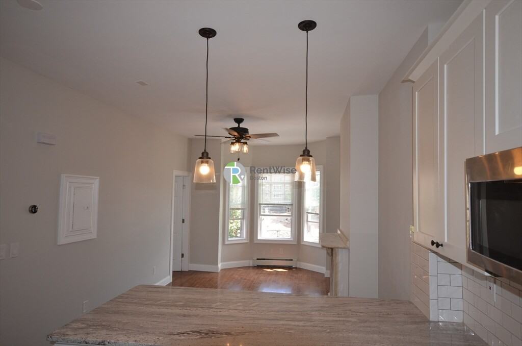 12 Chelsea St #1 - Photo 4 of 10