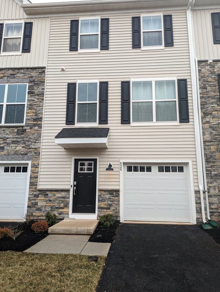 820 Pecan Rd #820 - Photo 2 of 31