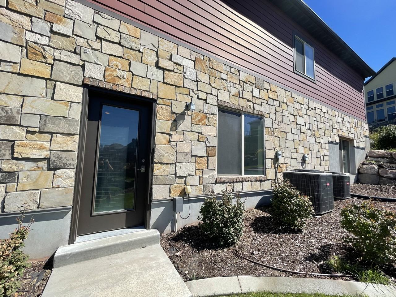 1864 E Sage Hollow Dr - Photo 2 of 16