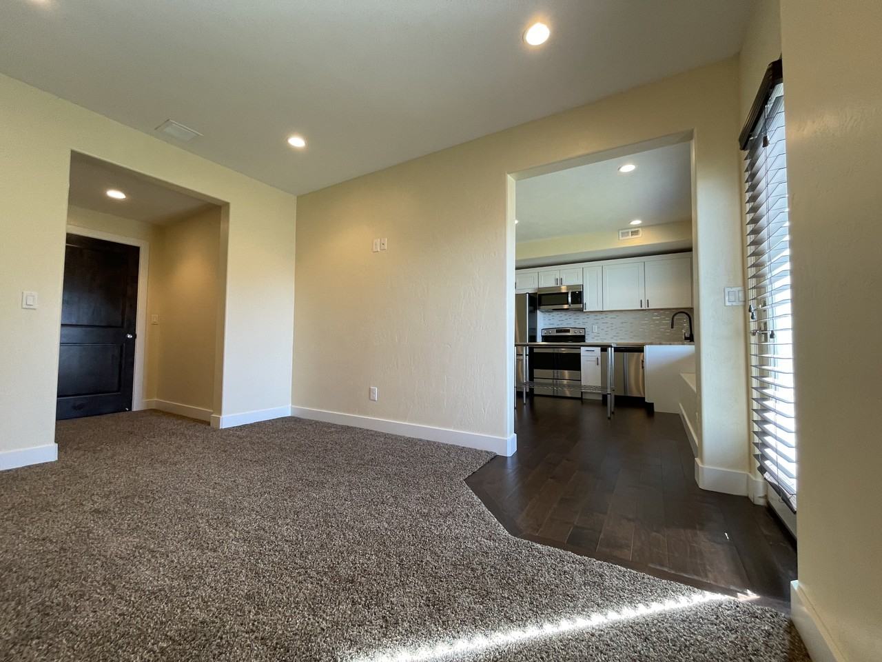 1864 E Sage Hollow Dr - Photo 3 of 16