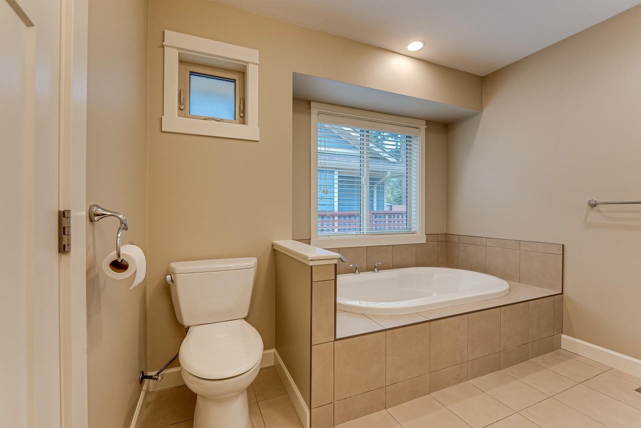 2162 Norris Ave #1 - Photo 3 of 20