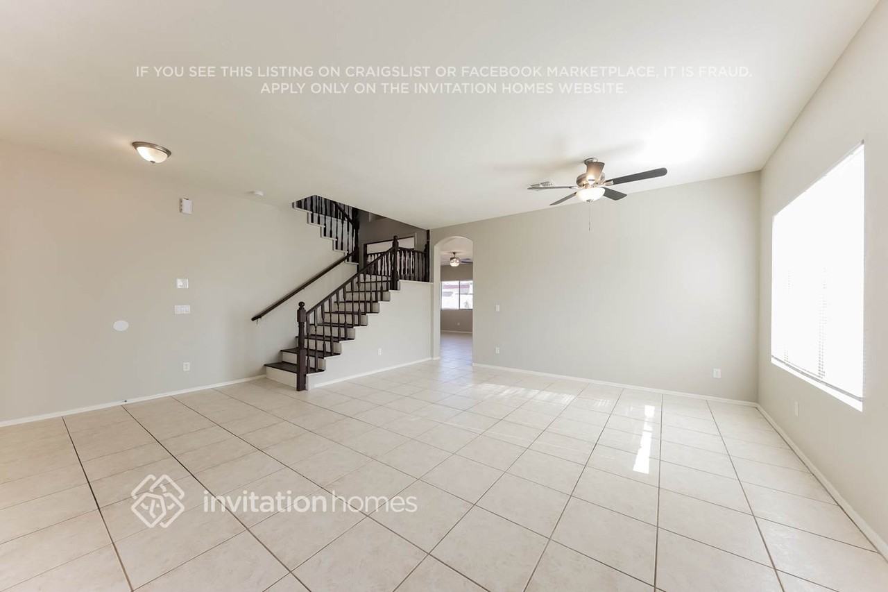 3012 W Winter Dr - Photo 3 of 15