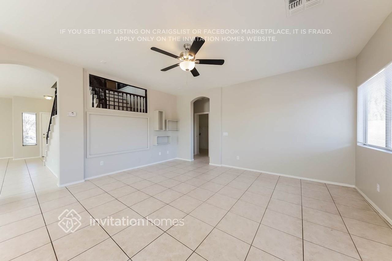 3012 W Winter Dr - Photo 4 of 15