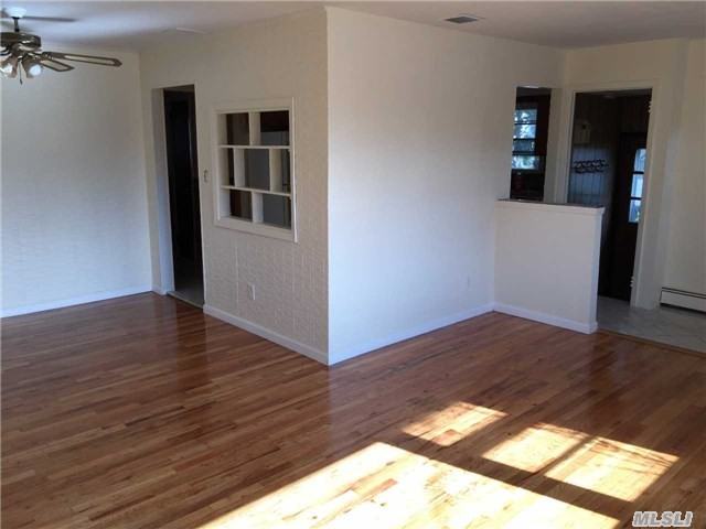 1311 Oneida Ave - Photo 3 of 16