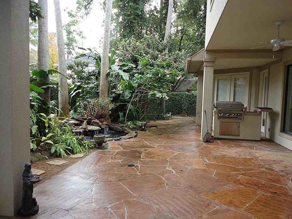 13614 Champions Centre Dr - Photo 3 of 29