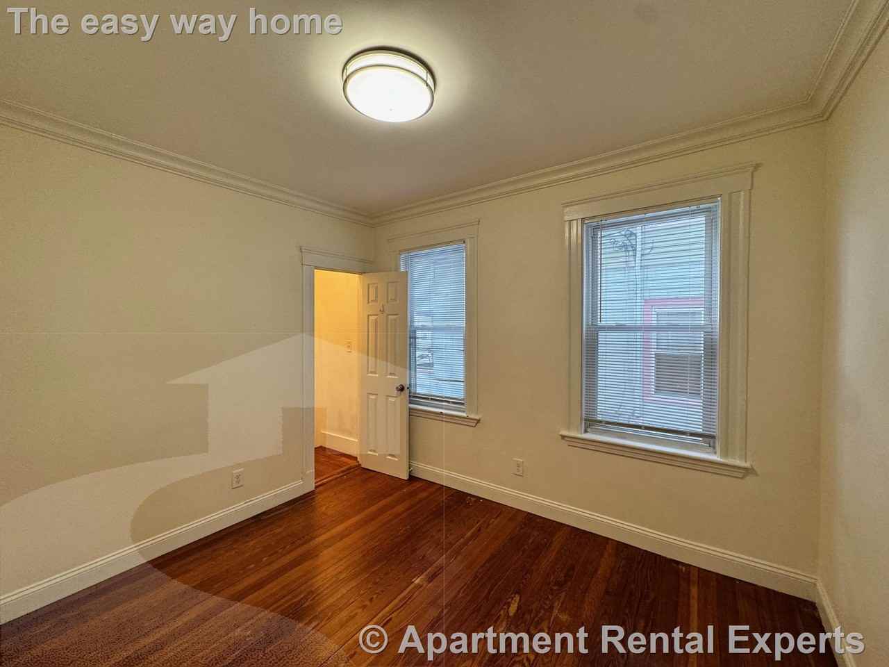 65 Conwell Ave #1 - Photo 5 of 13