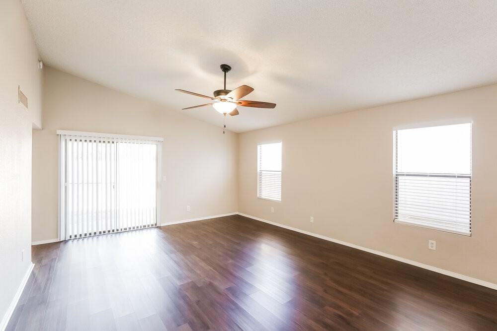 11622 W Olive Dr - Photo 4 of 16