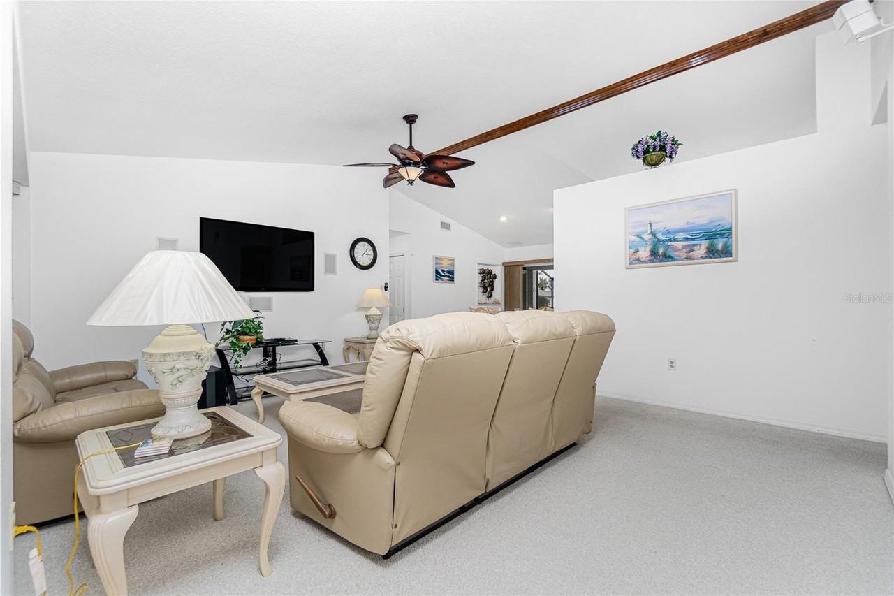 119 Bunker Rd - Photo 4 of 43